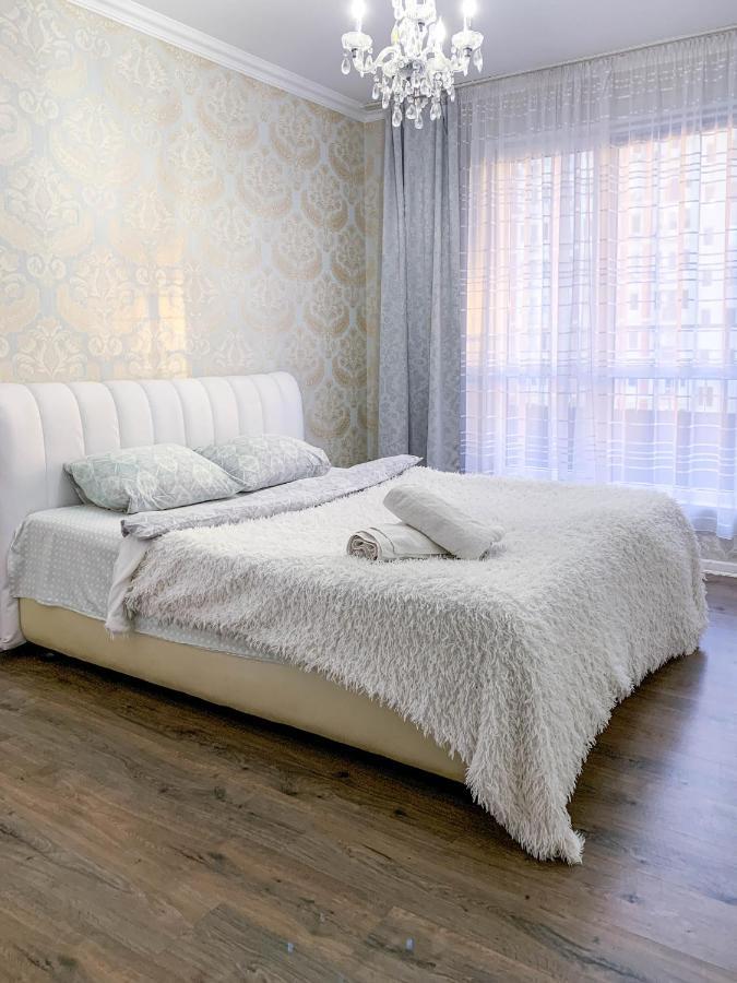 Grunvald Lux Apartman Kijev Kültér fotó